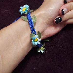 🔴 🆓️ FREE* Handmade Flower Bracelet 🔴
